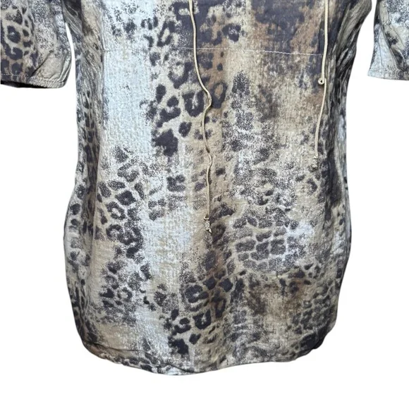 Calvin Klein Leopard Print V-Neck Women's Top Size M - Picture 3 of 15